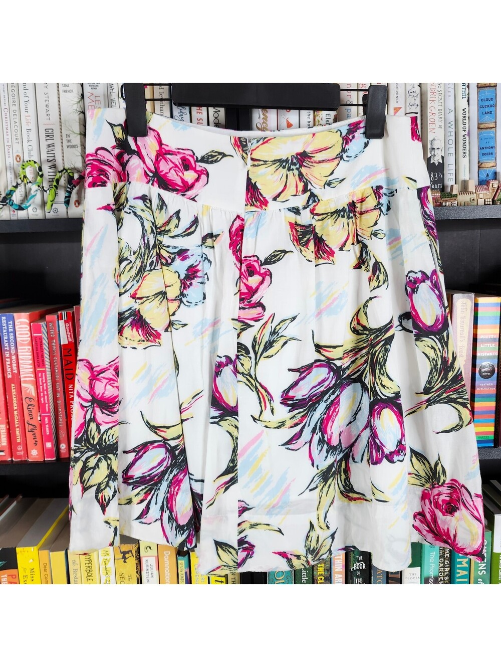 CAbi Floral A-Line Skirt Size 8 White Pink Yellow Cotton Blend Lined